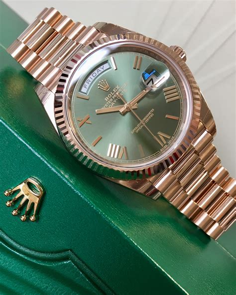 rolex day date vert|Rolex Day-Date 40 everose gold.